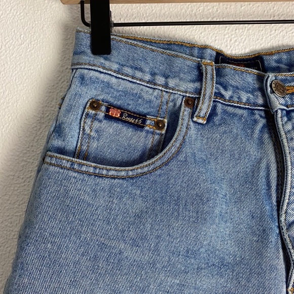 Vintage Jean Shorts - Picture 3 of 10